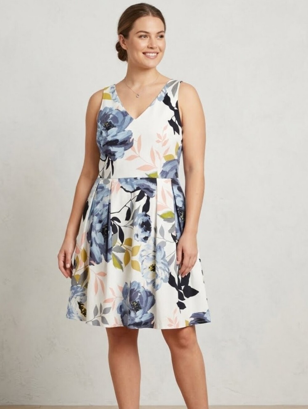 NWT Signature By Robbie Bee Dress
